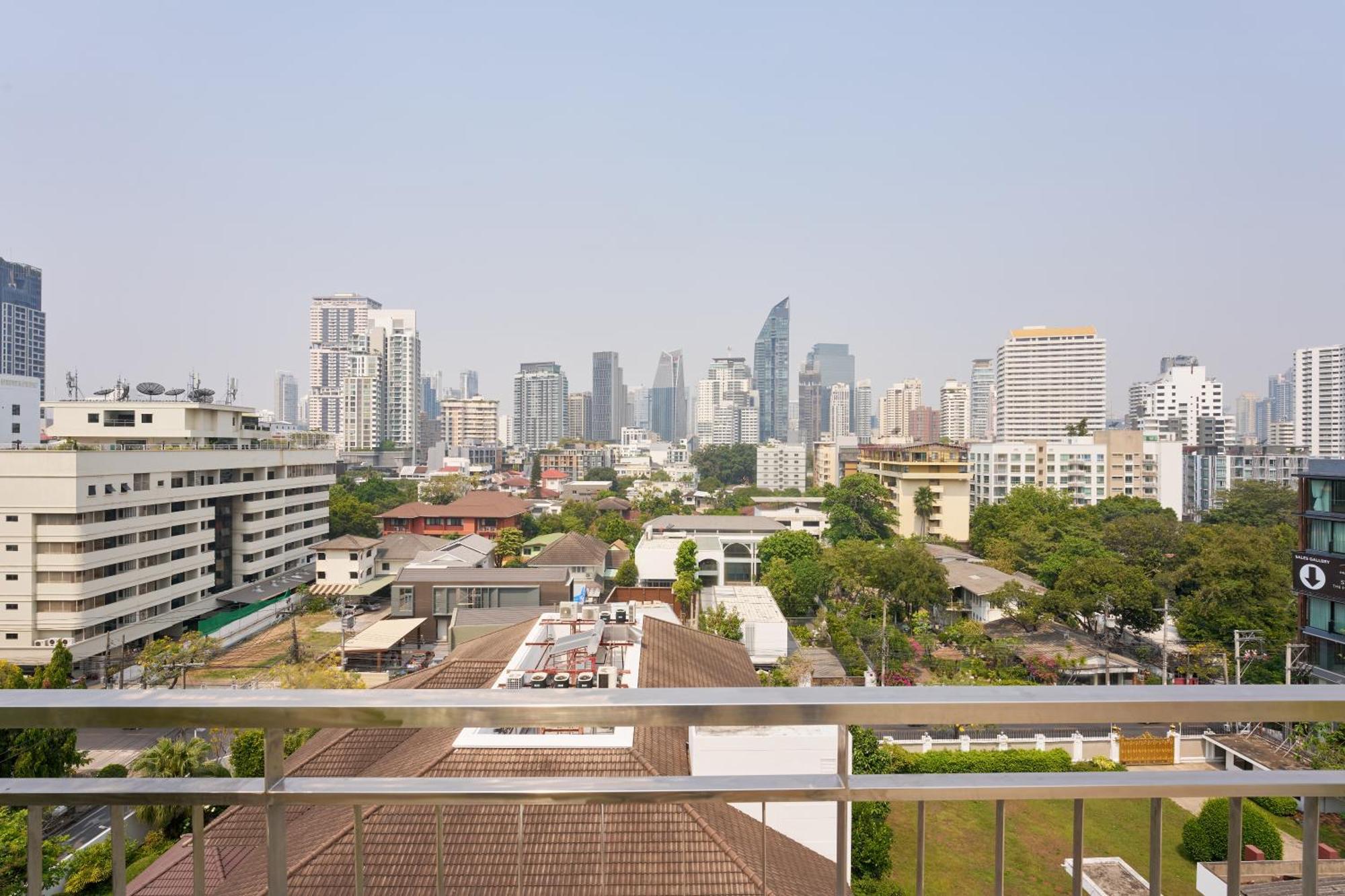 Shine Aparthotels Sukhumvit Thonglor Bangkok Exterior photo