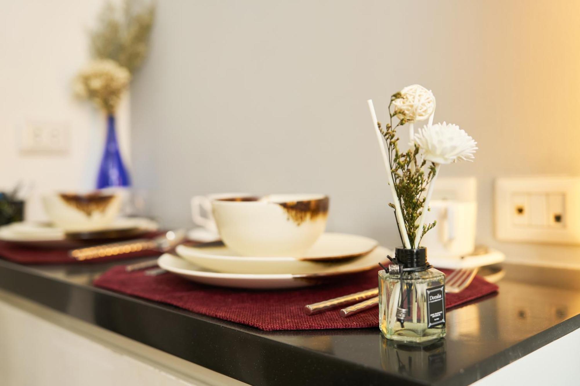 Shine Aparthotels Sukhumvit Thonglor Bangkok Room photo
